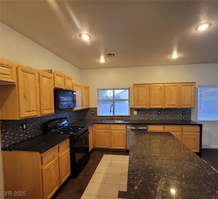 Photo 6 of 51, 4116 Mattray Street
