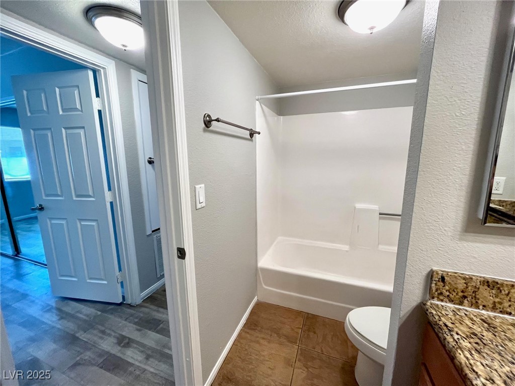Photo 10 of 15, 1455 E Katie Avenue #K13