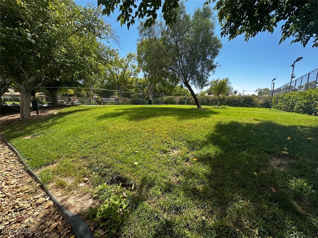 Photo 17 of 19, 1309 Dorothy Avenue #2