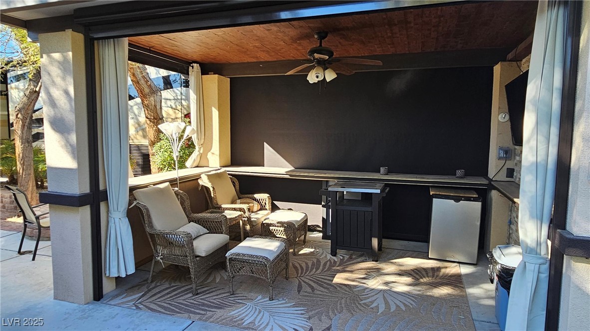 8175 Arville Street #116, Las Vegas