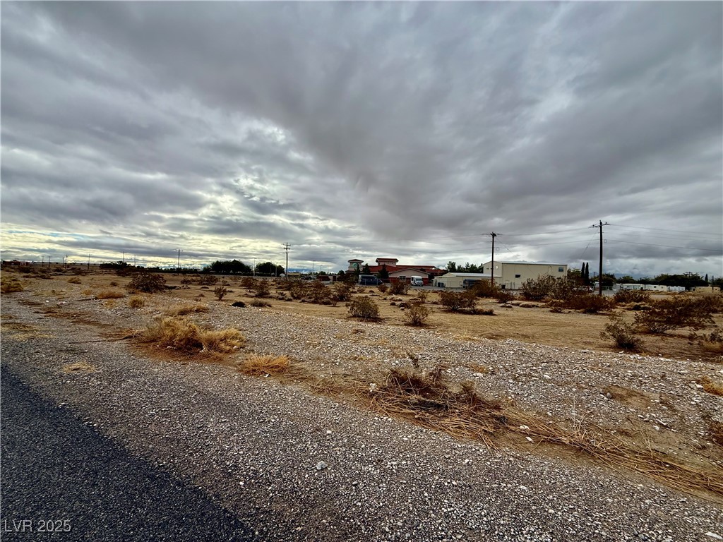 Photo 6 of 7, 590 S Raindance Drive