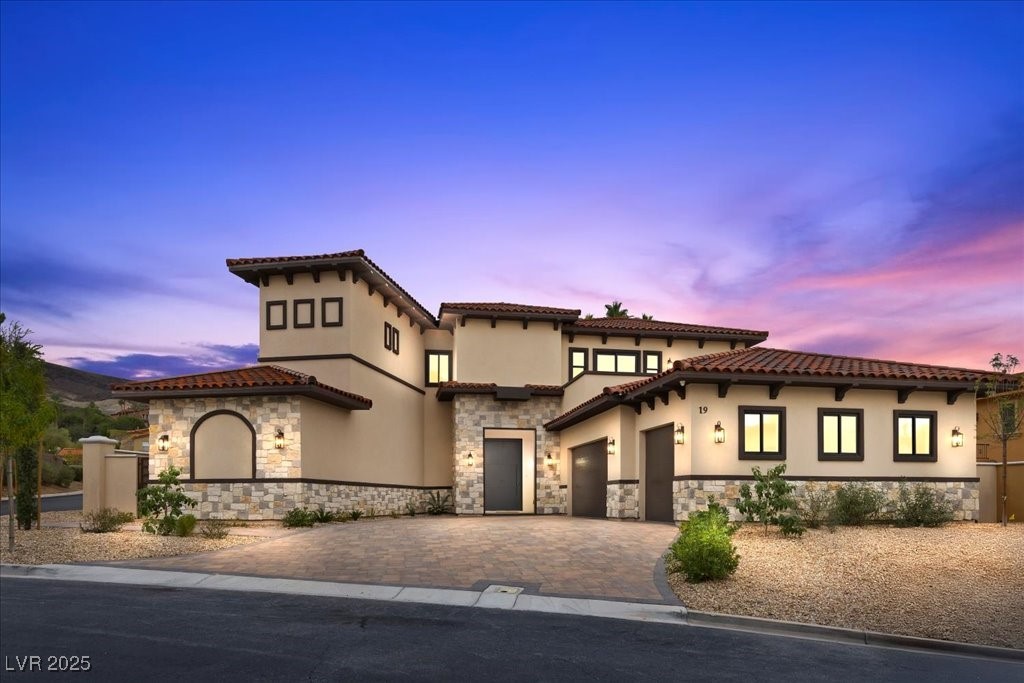19 Rue Grimaldi Way, Henderson 89011