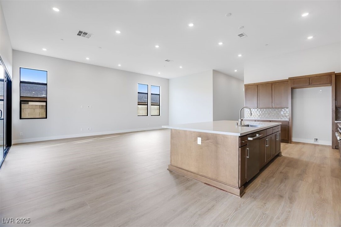 Photo 13 of 40, 12218 Elderwood Street