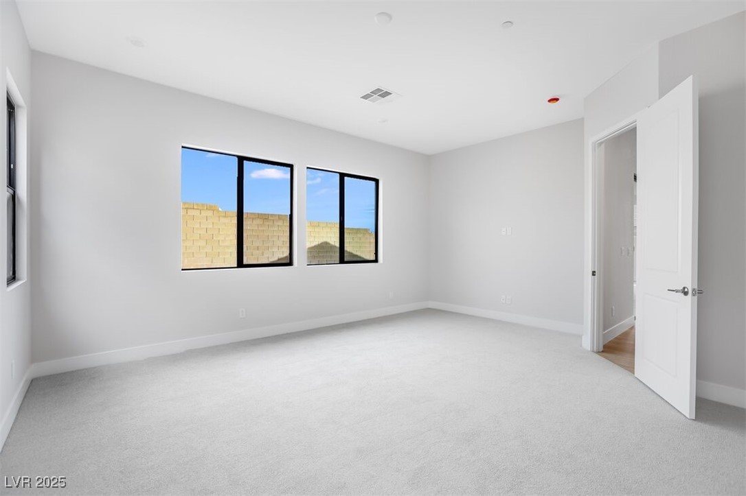 Photo 15 of 40, 12218 Elderwood Street