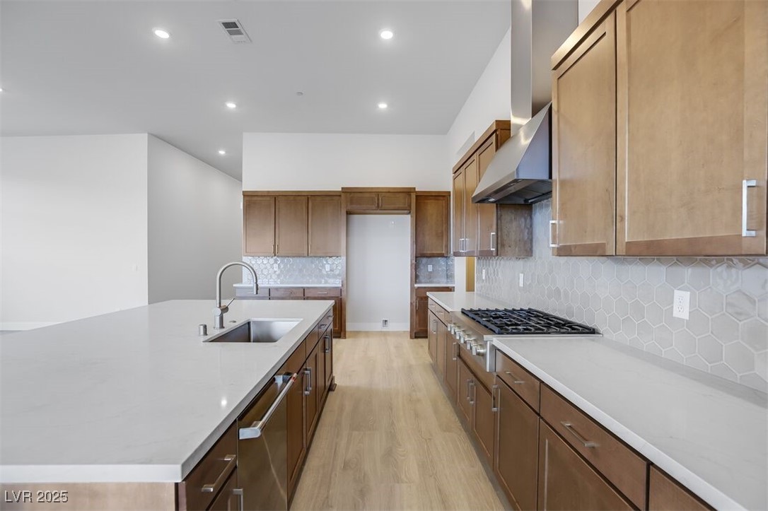Photo 6 of 40, 12218 Elderwood Street