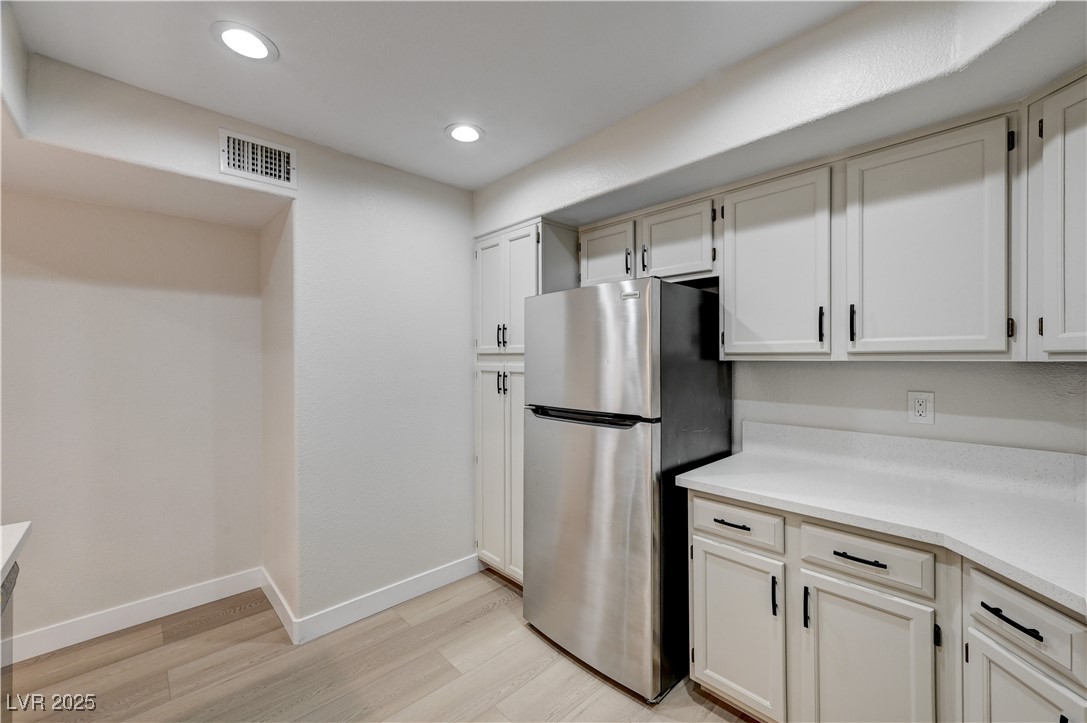 Photo 27 of 42, 7950 W Flamingo Road #1168