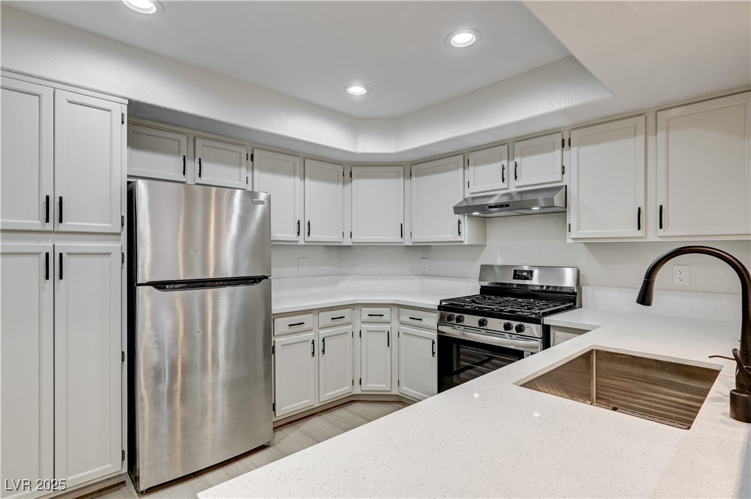 Photo 29 of 42, 7950 W Flamingo Road #1168