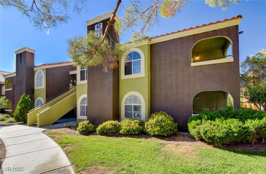 Photo 33 of 42, 7950 W Flamingo Road #1168