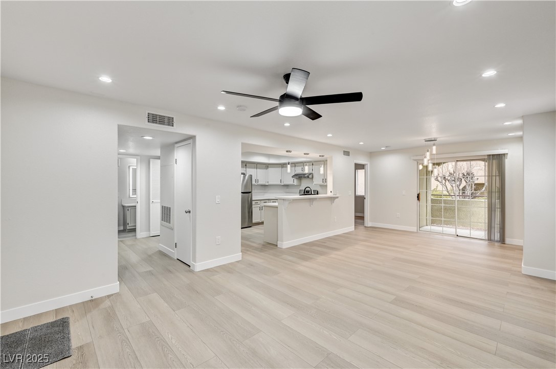 Photo 3 of 7950 W Flamingo Road #1168