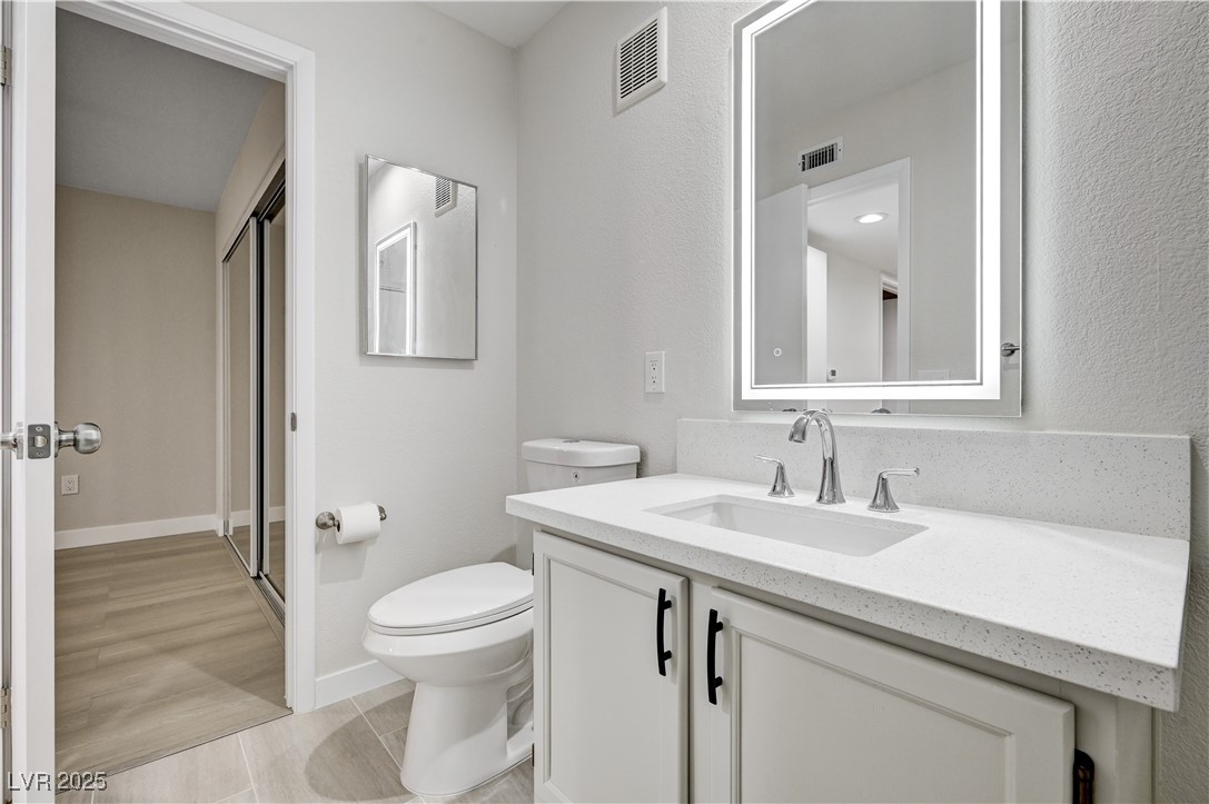 Photo 13 of 42, 7950 W Flamingo Road #1168