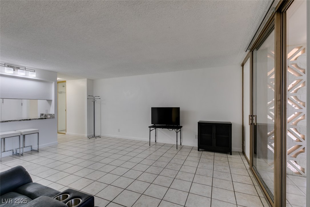 Photo 12 of 36, 205 E Harmon Avenue #112