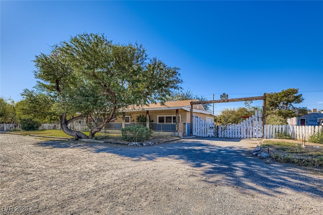 1233 Comstock Drive, Las Vegas 89106