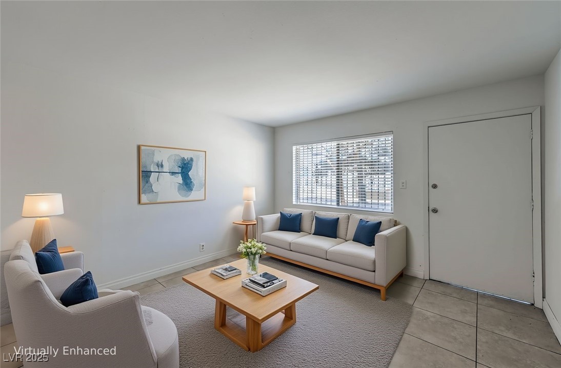 Photo 12 of 34, 3720 Royal Crest Street #4 & 5