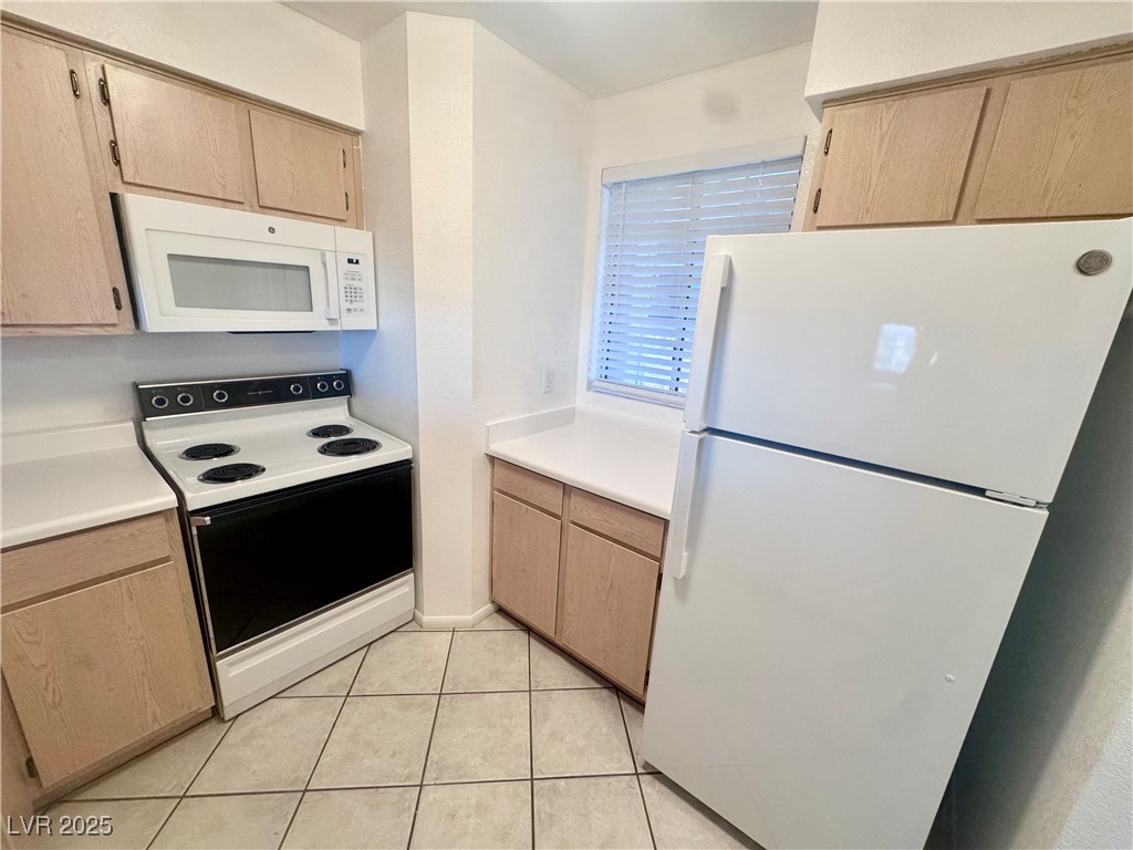 Photo 2 of 2064 Mesquite Lane #102