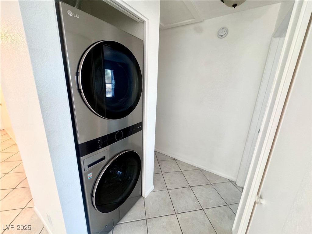 Photo 8 of 22, 2064 Mesquite Lane #102