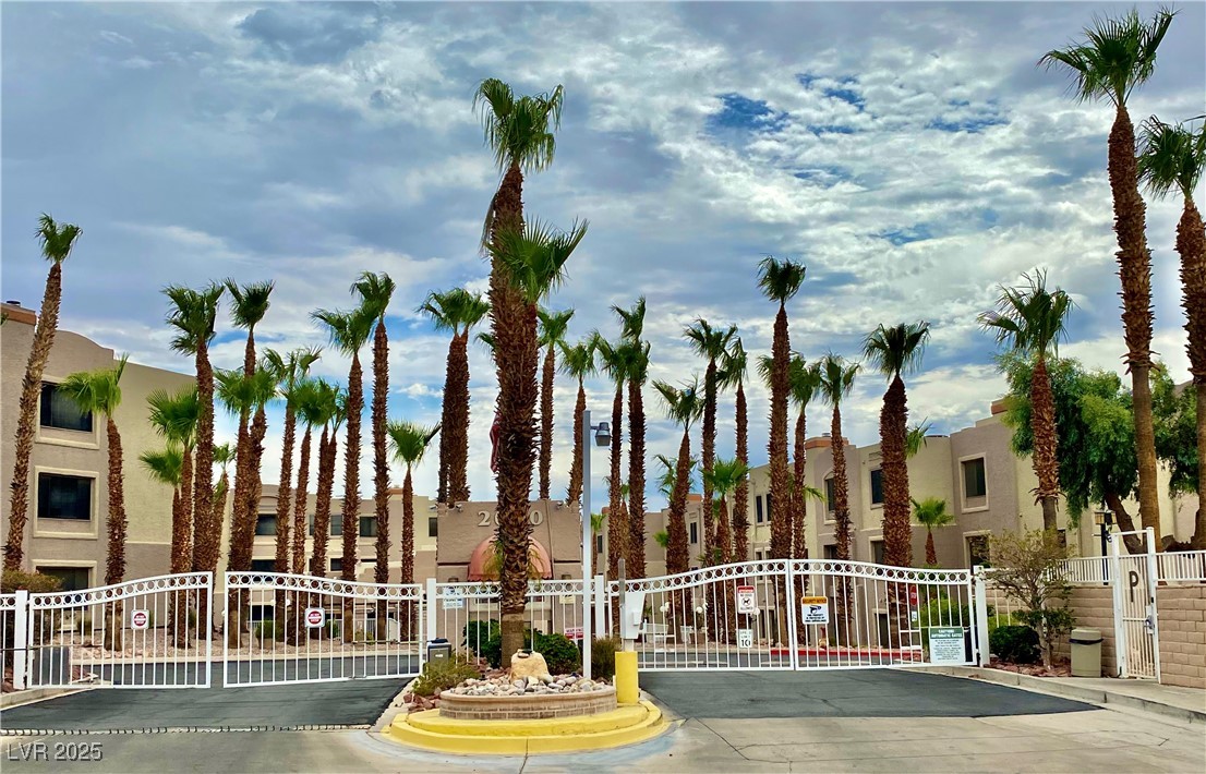 Photo 15 of 22, 2064 Mesquite Lane #102