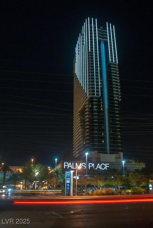 Photo 2 of 4381 W Flamingo Road #3416