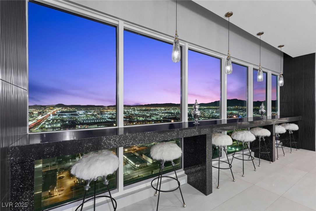 Photo 13 of 37, 4575 Dean Martin Drive #3300