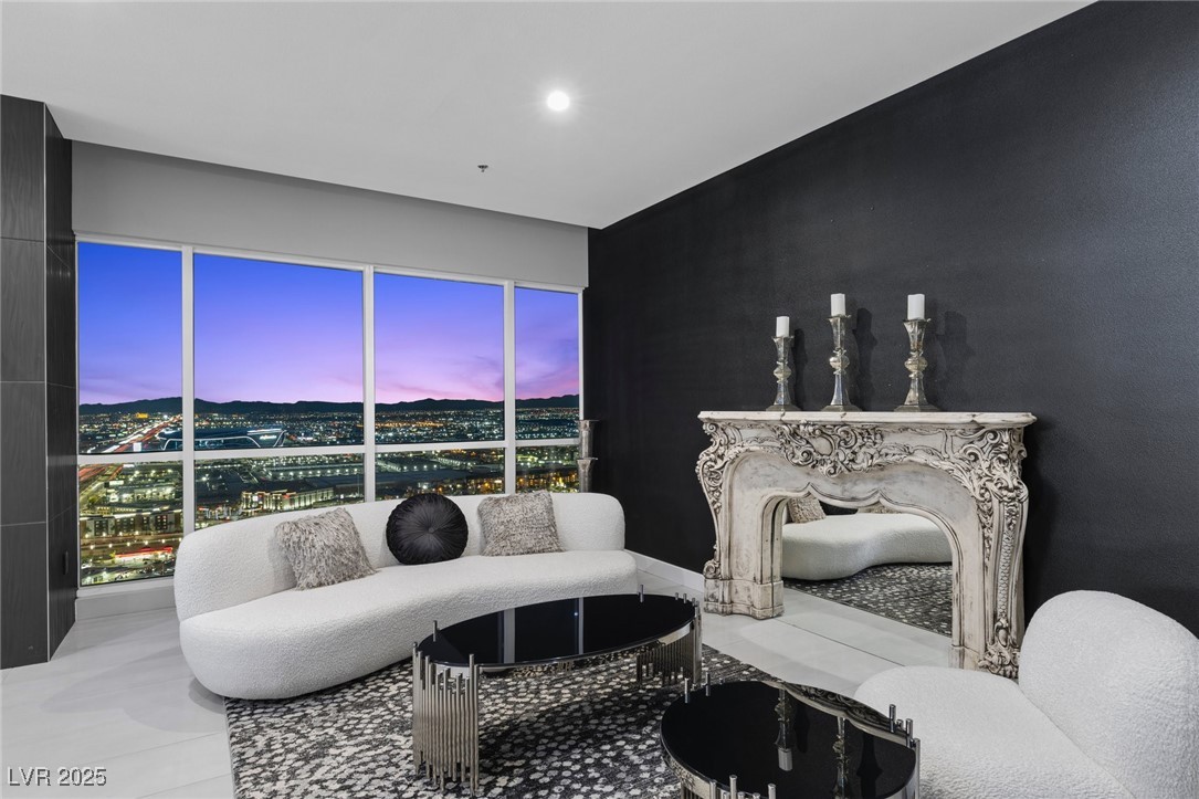 Photo 12 of 37, 4575 Dean Martin Drive #3300
