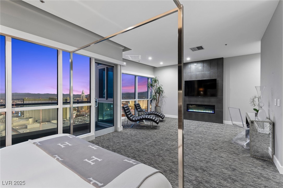 Photo 16 of 37, 4575 Dean Martin Drive #3300