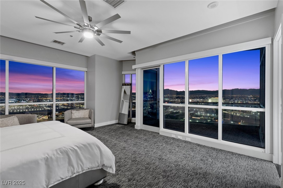 Photo 11 of 37, 4575 Dean Martin Drive #3300