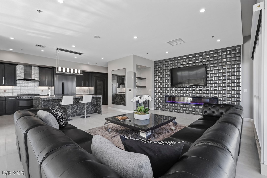 Photo 6 of 37, 4575 Dean Martin Drive #3300