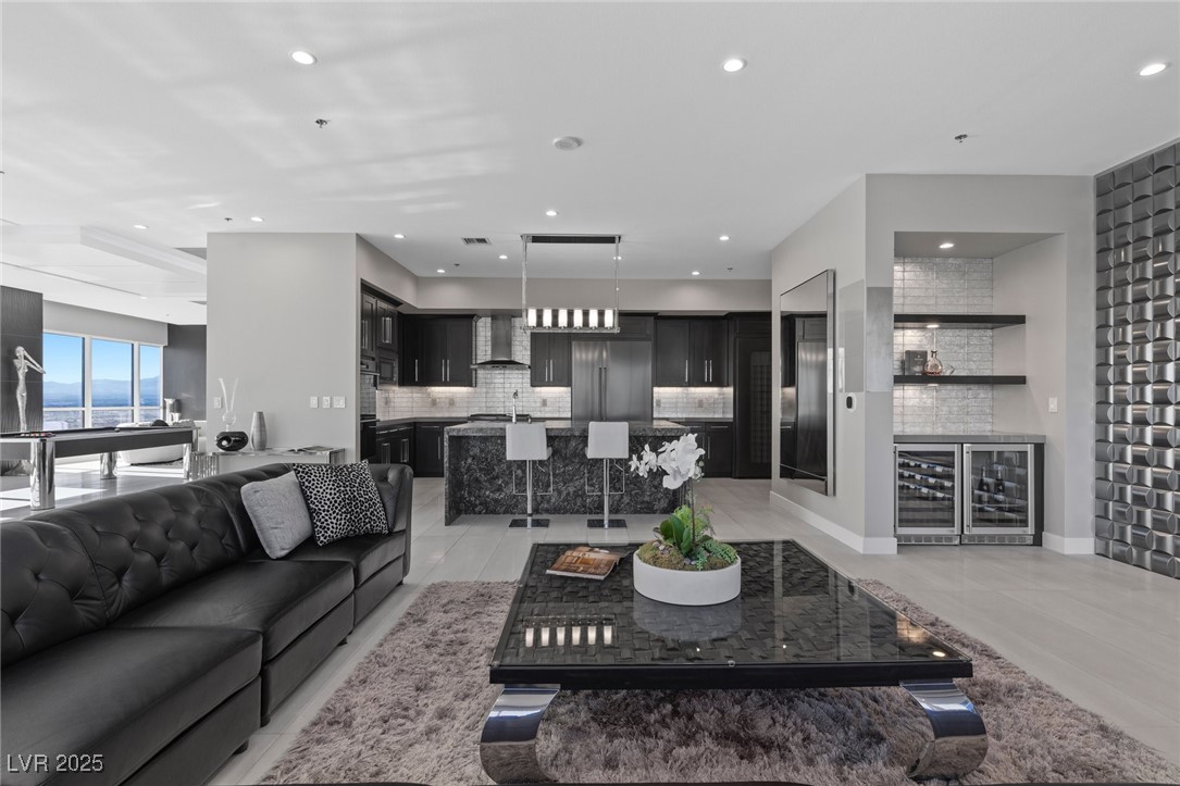 Photo 24 of 37, 4575 Dean Martin Drive #3300