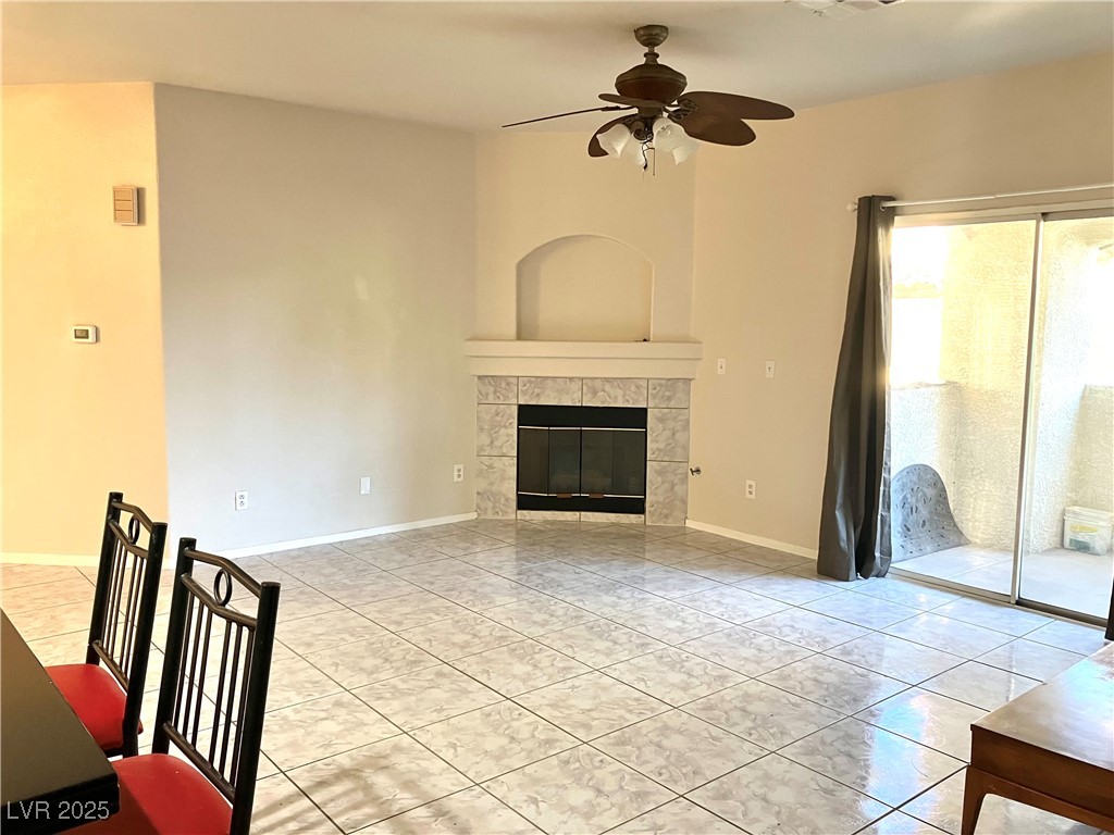 Photo 6 of 35, 2975 Bluegrass Lane #521