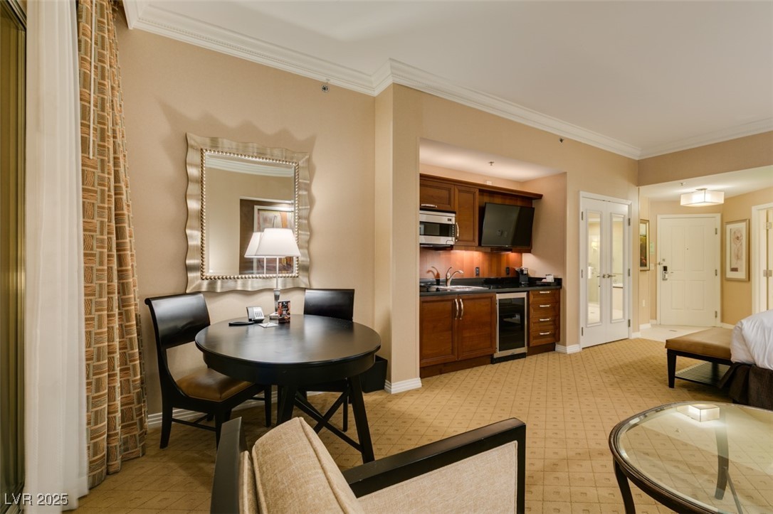 Photo 18 of 33, 135 E HARMON Avenue #3709