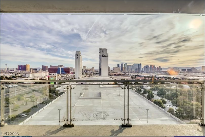Photo 2 of 4381 W Flamingo Road #1212