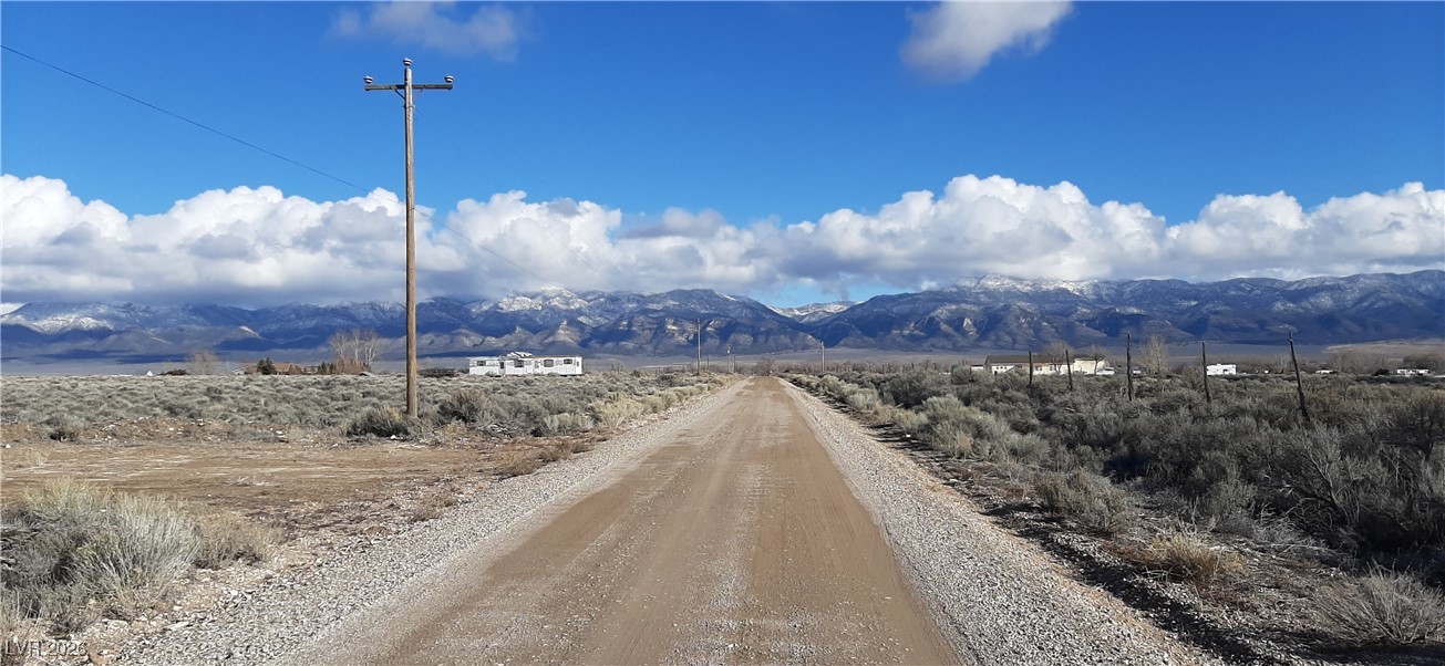 Photo 6 of 27, 400 W White River Road