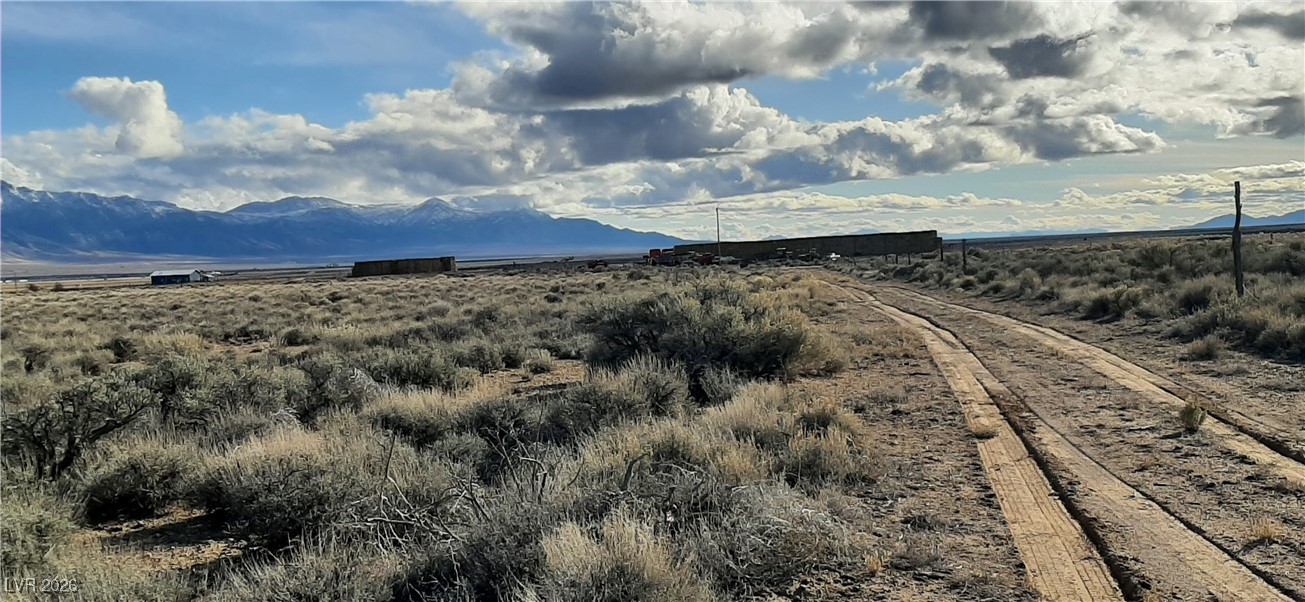 Photo 21 of 27, 400 W White River Road