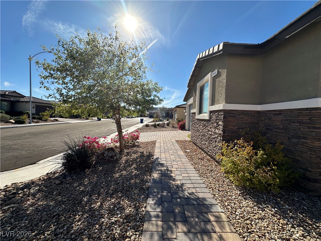 Photo 5 of 2040 Port Royal Drive