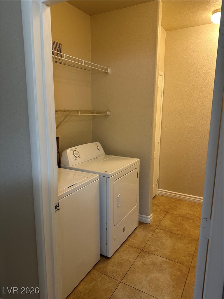Photo 9 of 16, 1404 Seward Street #104