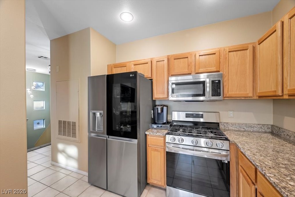 Photo 8 of 28, 2050 W Warm Springs Road #1723