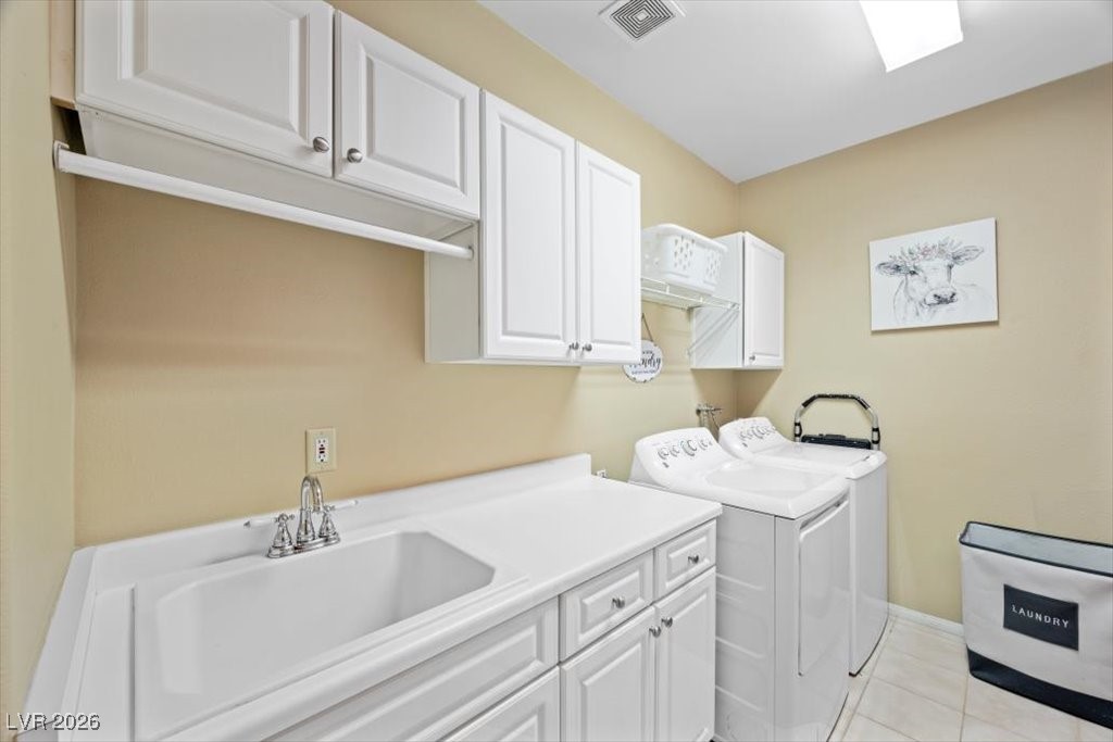 Photo 18 of 28, 2050 W Warm Springs Road #1723