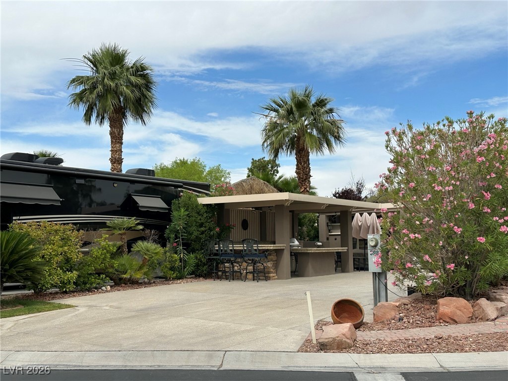 Photo 13 of 30, 8175 Arville Street #398