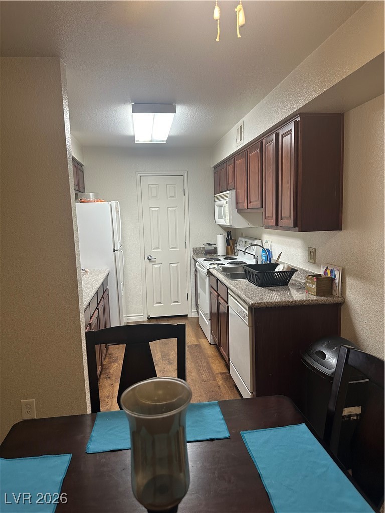 Photo 12 of 19, 2451 N Rainbow Boulevard #2160