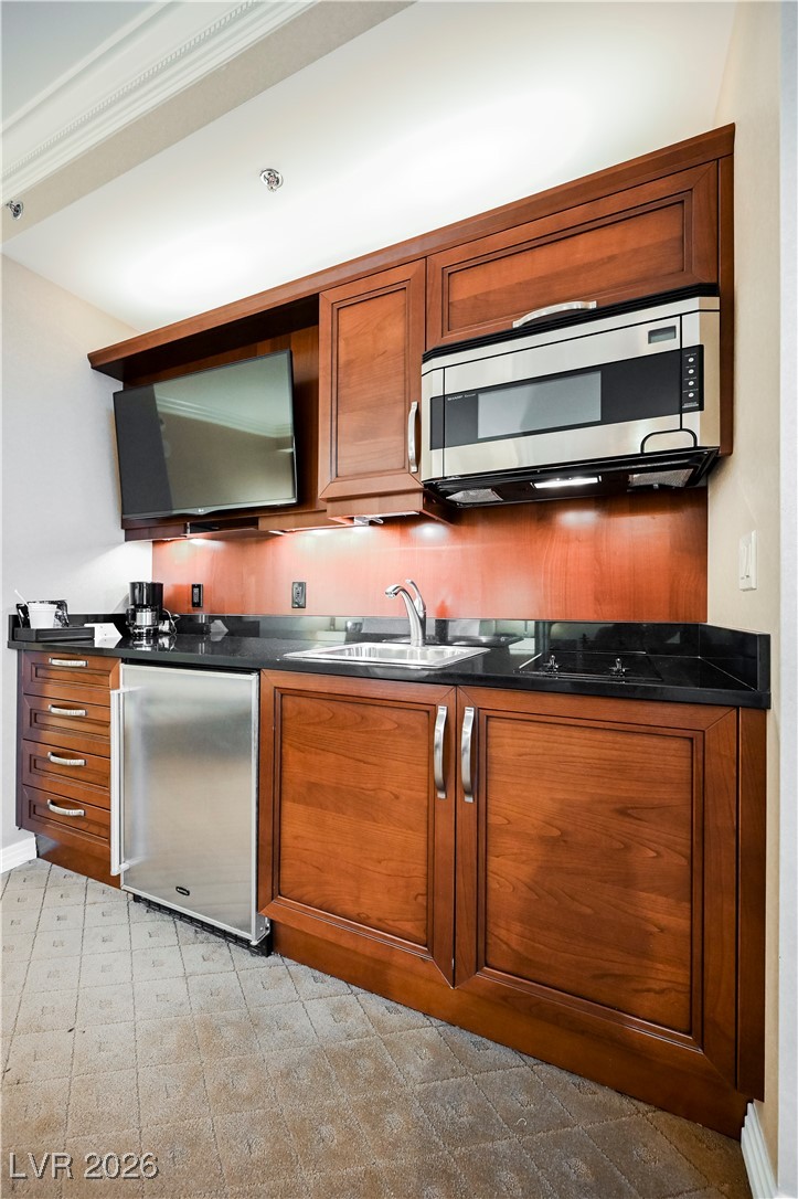 Photo 13 of 45, 135 E HARMON Avenue #305