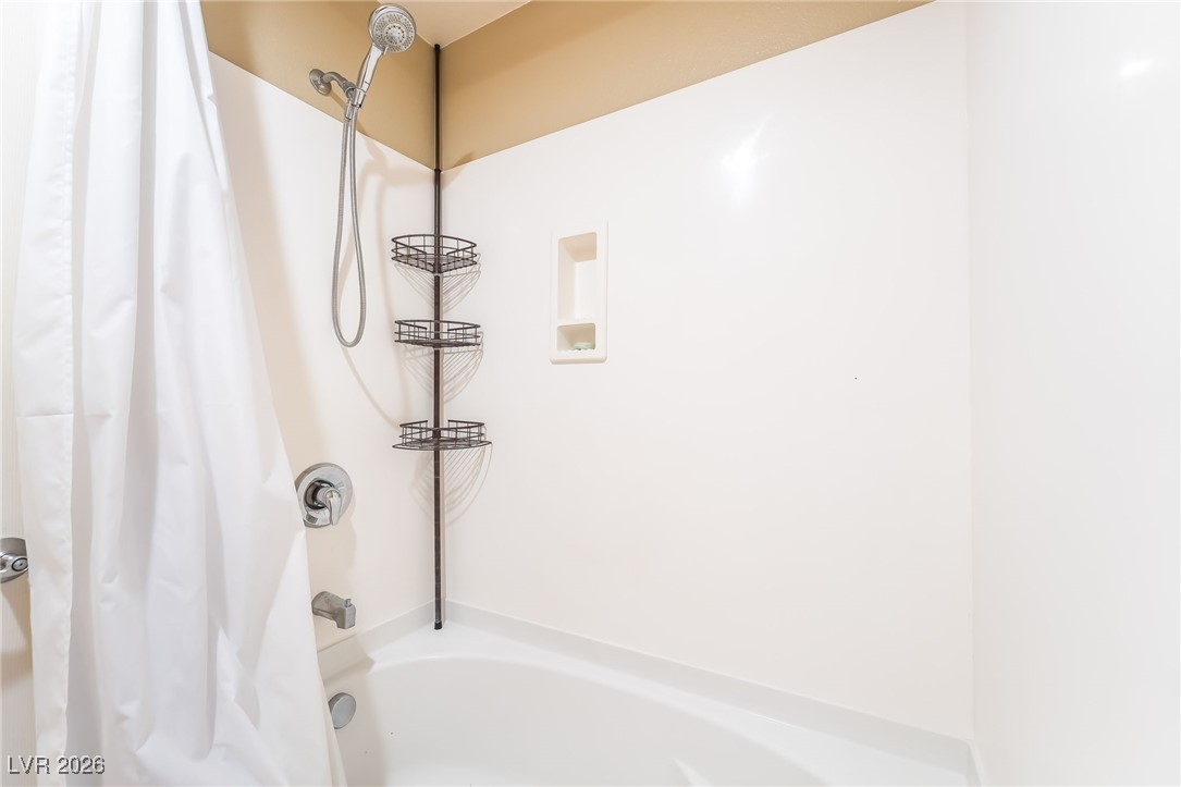 Photo 10 of 28, 35 E Agate Avenue #201