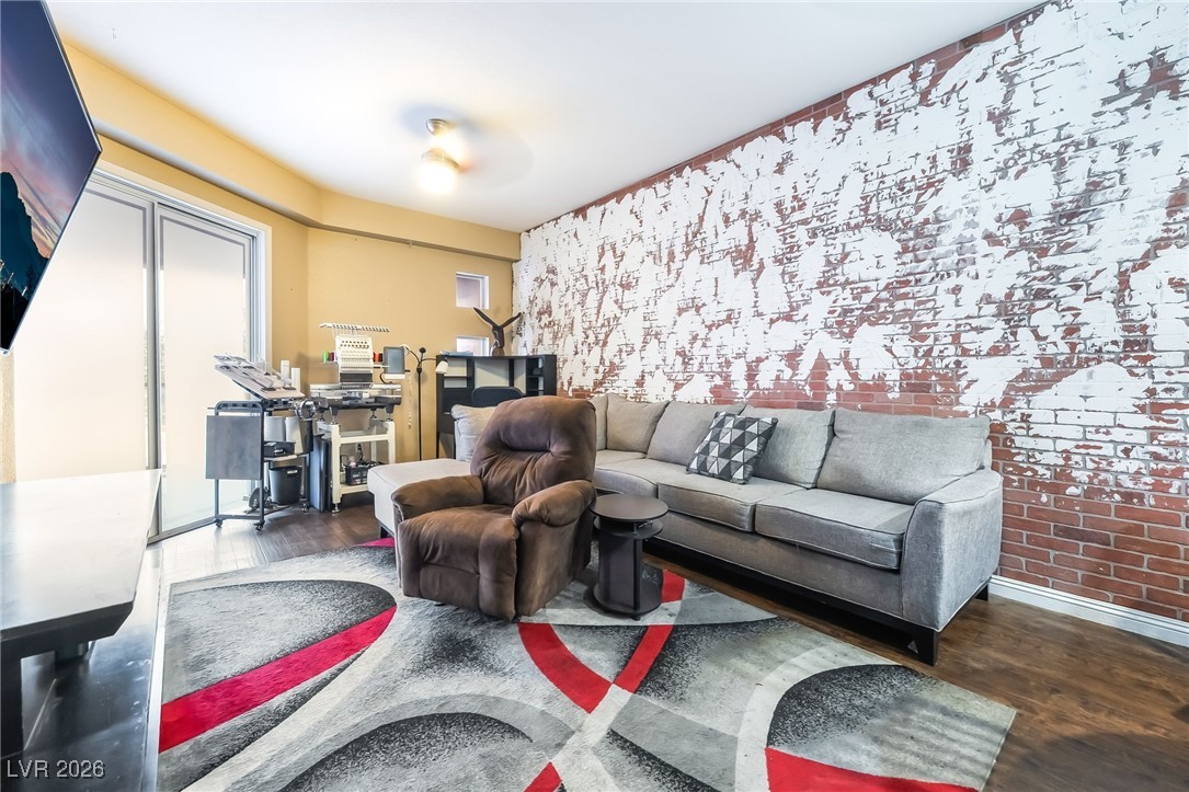 Photo 12 of 28, 35 E Agate Avenue #201