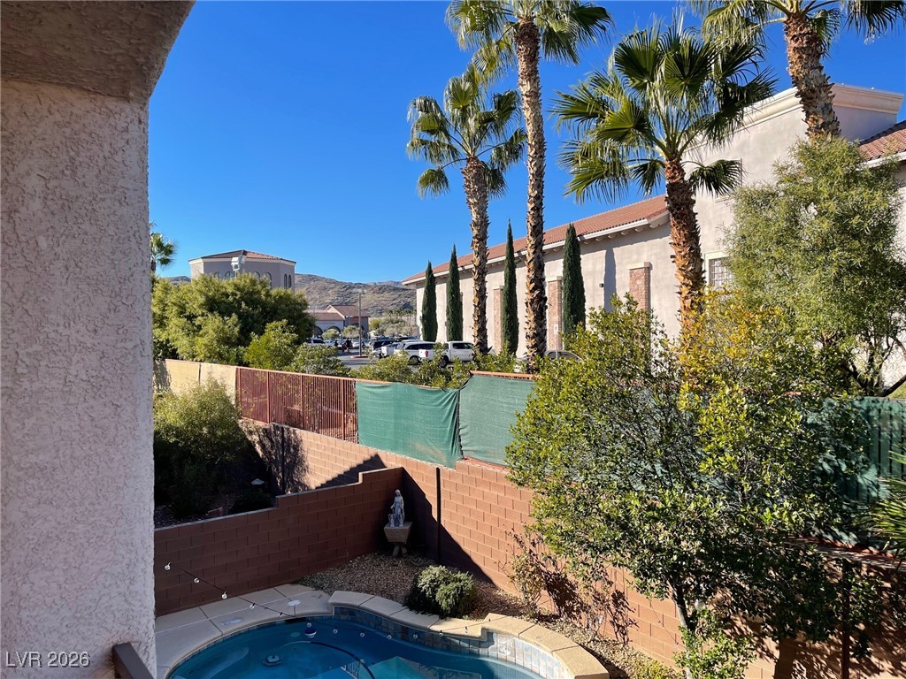 Photo 9 of 28, 1001 Puerta Del Sol Drive