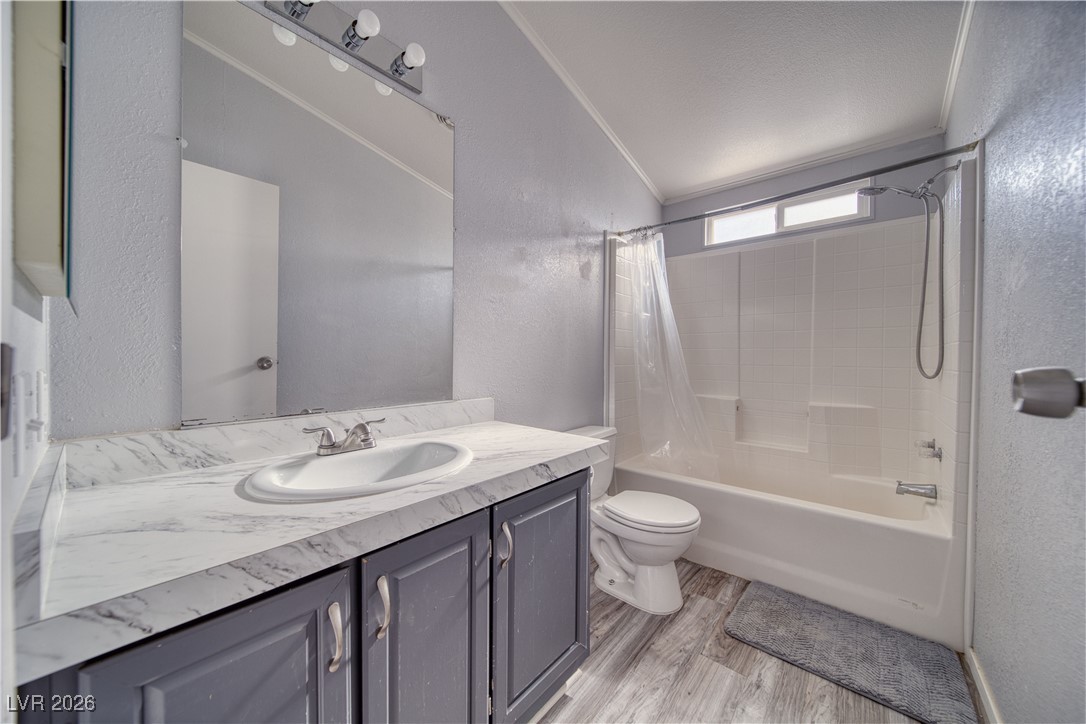 Photo 8 of 34, 1171 W Greta Boulevard