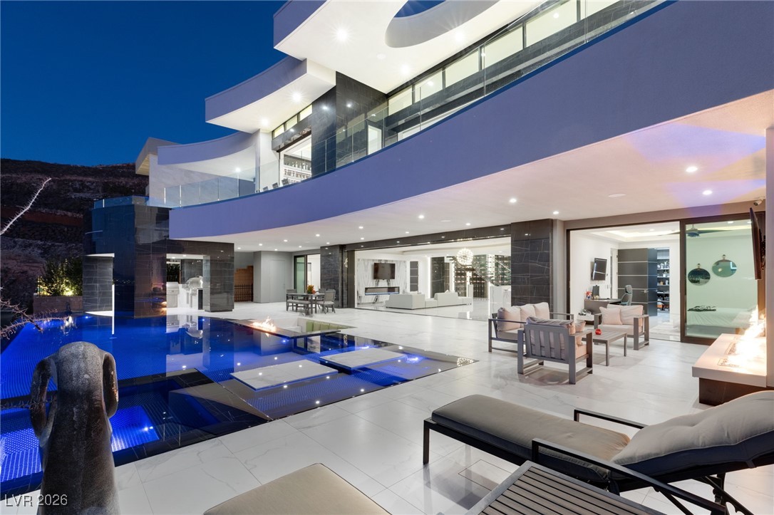 667 Solitude Rock Court, Henderson 89012