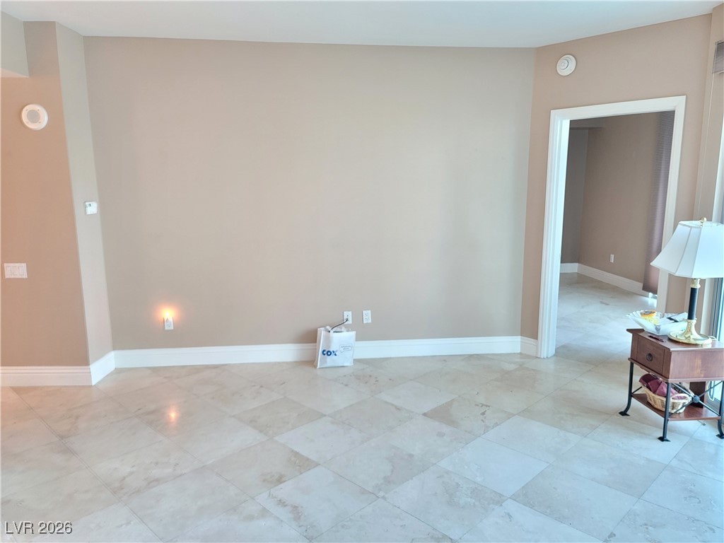 Photo 17 of 32, 322 KAREN Avenue #504