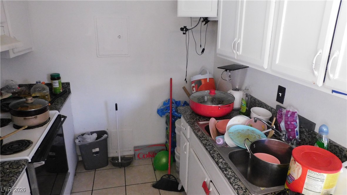 Photo 5 of 2612 E Mesquite Avenue