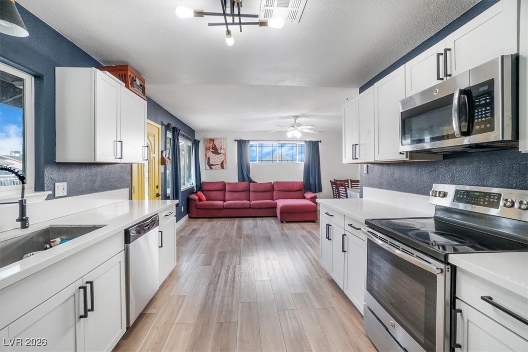 Photo 9 of 30, 3104 Dillon Avenue