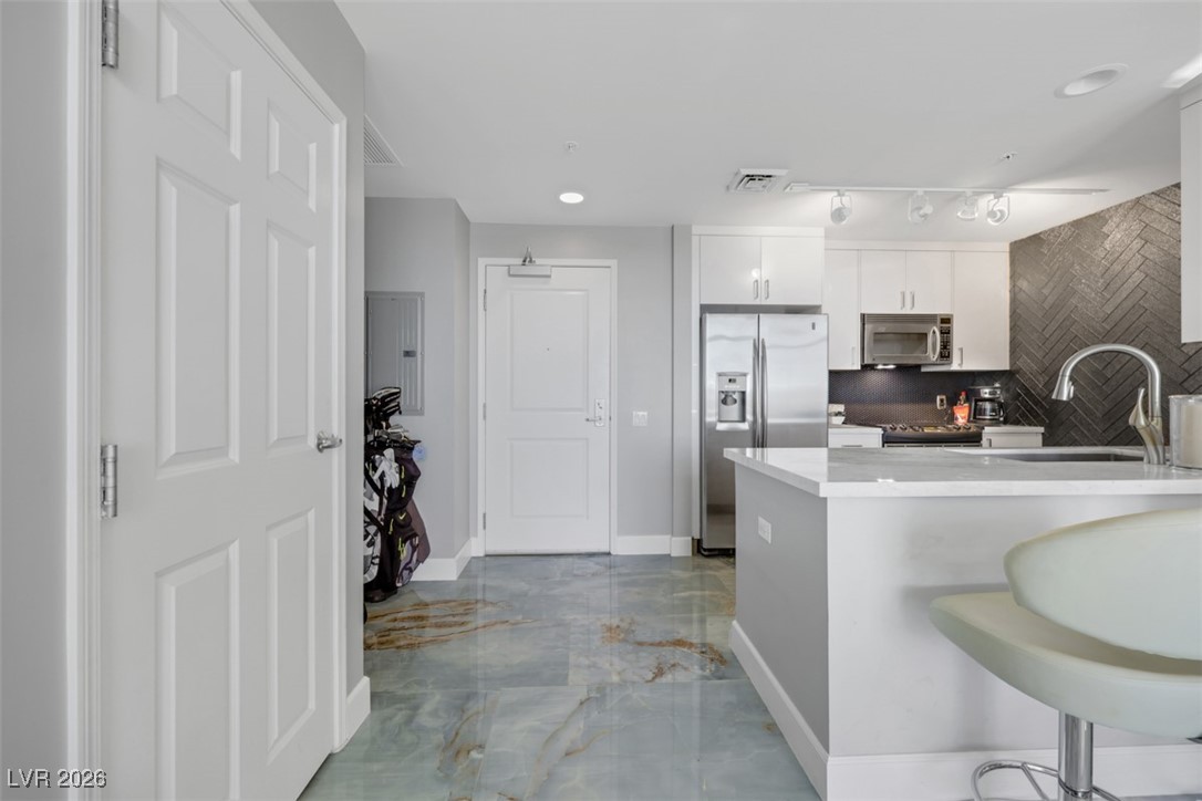 Photo 7 of 57, 200 W Sahara Avenue #3707