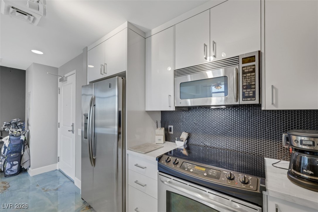 Photo 10 of 57, 200 W Sahara Avenue #3707