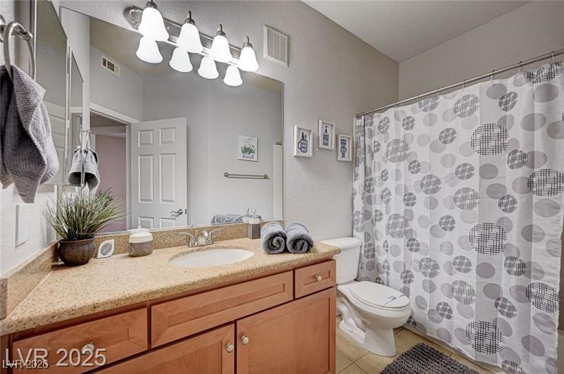 Photo 28 of 37, 4400 S Jones Boulevard #1119